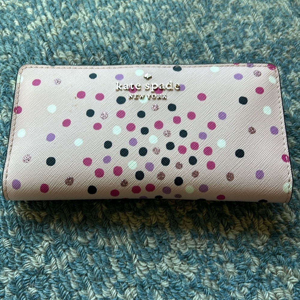Kate Spade wallet. barely used